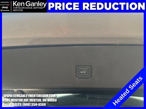 Used 2018 Chevrolet Traverse LT FWD image 11