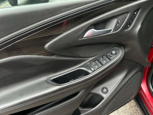 Used 2019 Buick Envision Essence AWD/4WD image 26