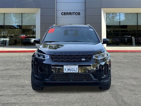 Used 2023 Land Rover Discovery Sport SE image 3