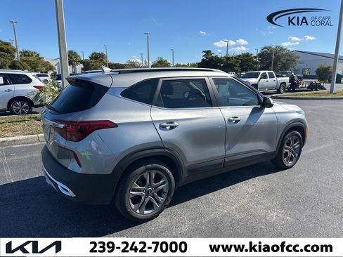 Certified 2023 Kia Seltos S image 3