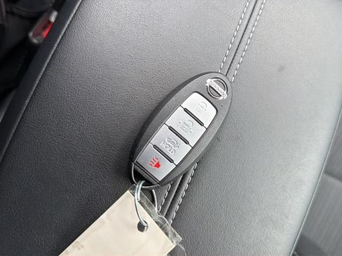 Used 2023 Nissan Sentra SV FWD image 33
