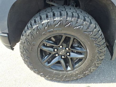 Certified 2021 Chevrolet Silverado 1500 LT Trail Boss w/ Bed Protection Package AWD/4WD image 9