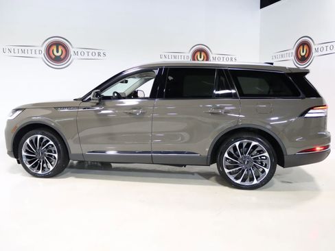 Used 2025 Lincoln Aviator Reserve w/ Equipment Group 201A AWD/4WD image 29