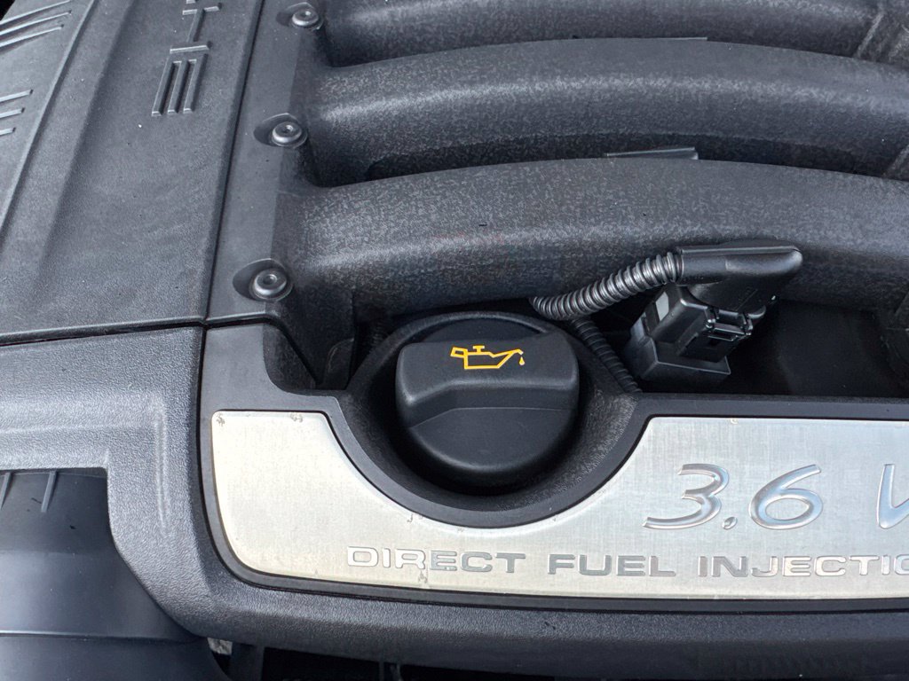 Used 2012 Porsche Cayenne AWD/4WD image 31