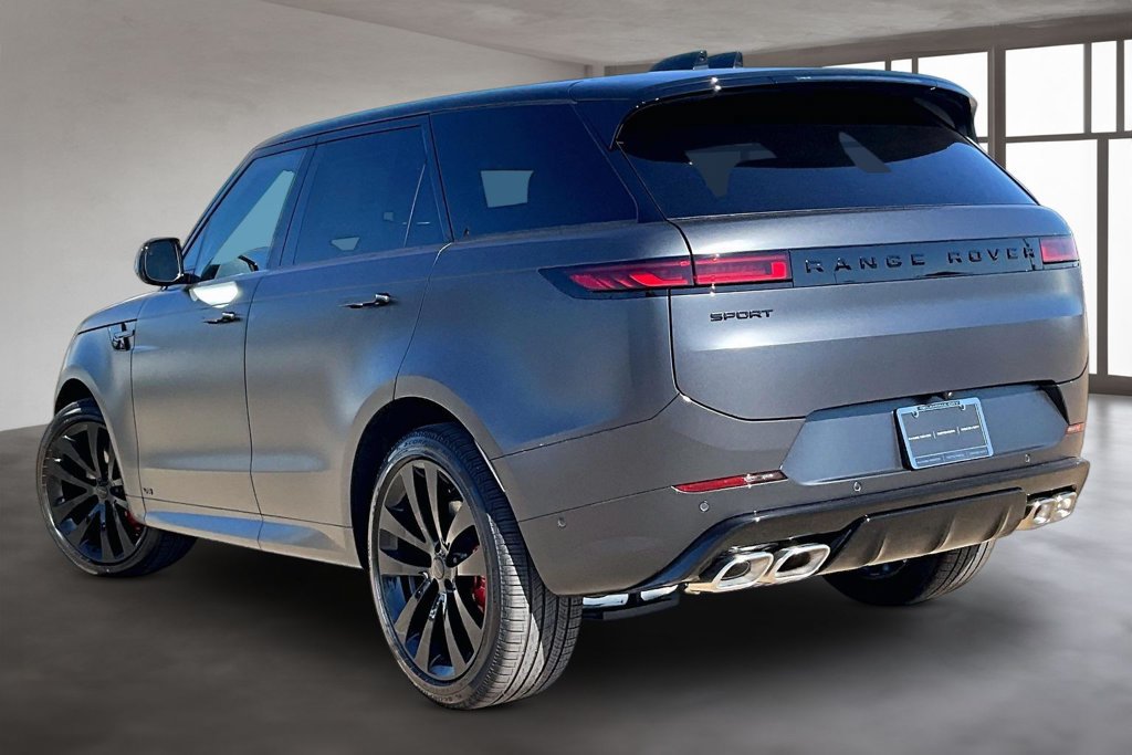 New 2027 Land Rover Range Rover Sport Dynamic SE AWD/4WD image 3