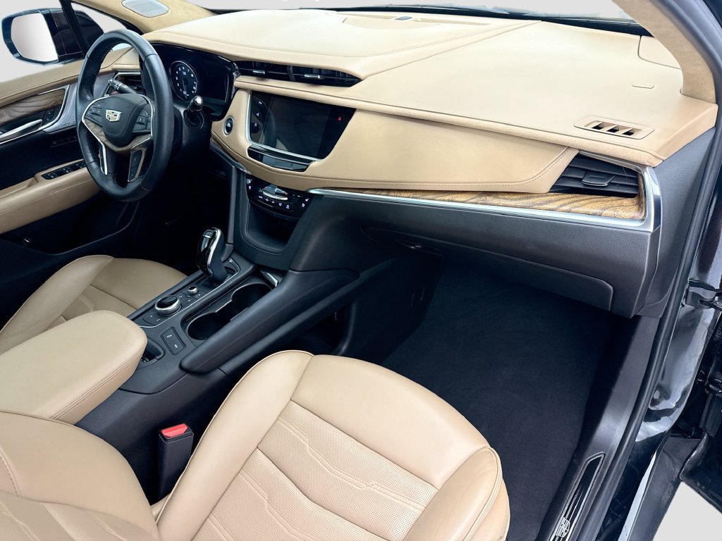 Used 2024 Cadillac XT5 Premium Luxury w/ Platinum Package FWD image 15