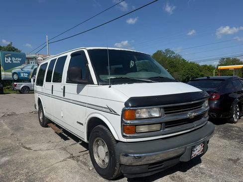 Used 1997 Chevrolet Express 1500 RWD image 8