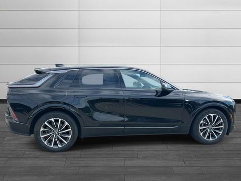 Certified 2024 Cadillac Lyriq Sport RWD image 6