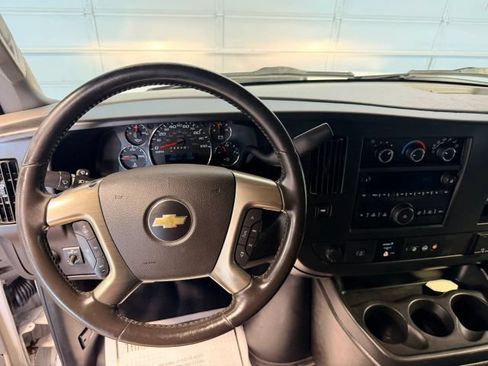 Used 2018 Chevrolet Express 3500 Extended w/ Driver Convenience Package RWD image 8