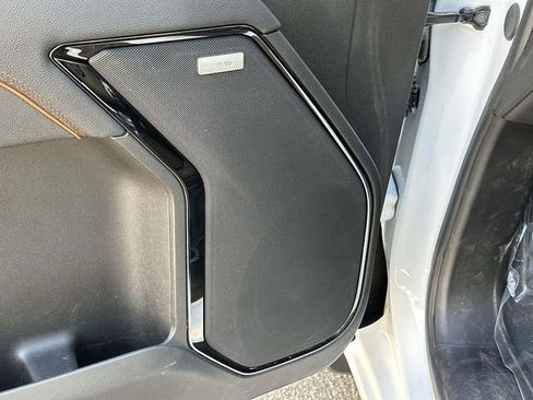 Used 2025 GMC Sierra 1500 AT4 image 23