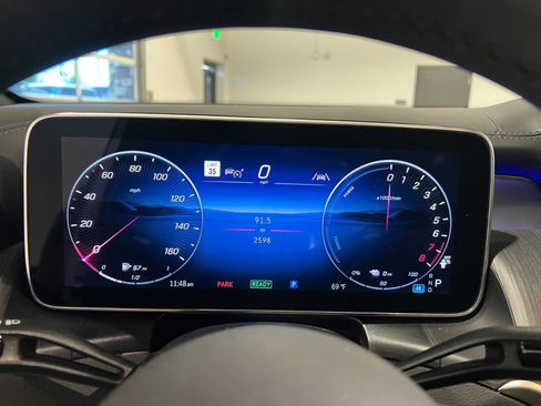 Used 2026 Mercedes-Benz GLC 350e 4MATIC image 13