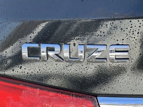 Used 2014 Chevrolet Cruze LT FWD image 11