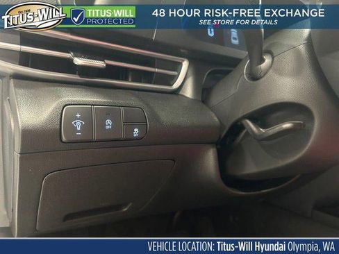 New 2026 Hyundai Elantra SE FWD image 18