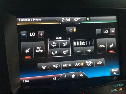 Used 2015 Ford Explorer XLT w/ Equipment Group 202A FWD image 24