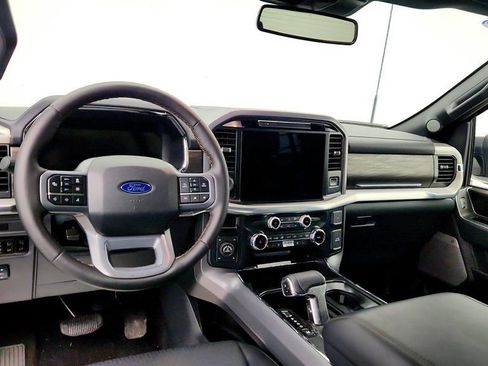 Used 2025 Ford F150 Lariat AWD/4WD image 12