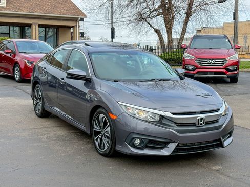 Used 2017 Honda Civic EX-T image 19