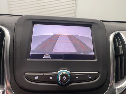 Used 2024 Chevrolet Equinox LS w/ LS Convenience Package image 23