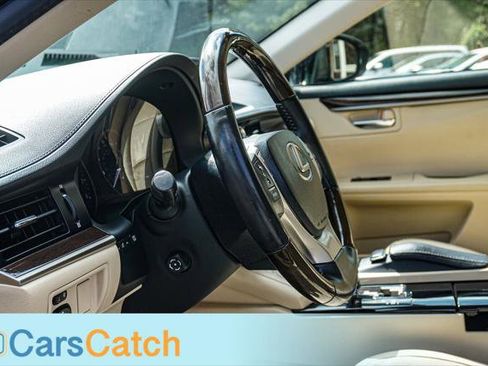 Used 2014 Lexus ES 350 SEDAN w/ Luxury Package image 29
