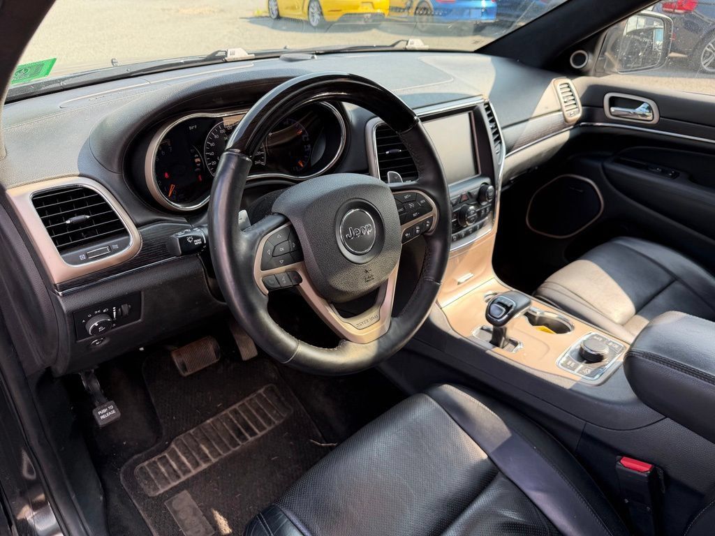 Used 2015 Jeep Grand Cherokee Summit w/ Platinum Series Group AWD/4WD image 15
