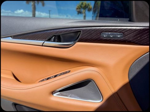 Used 2023 INFINITI QX60 Sensory w/ Vision Package image 21