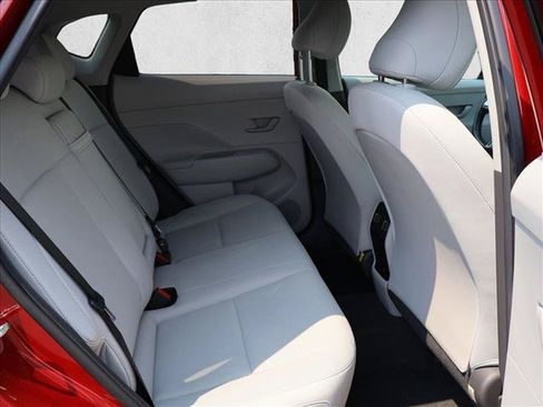 Used 2025 Hyundai Kona SEL AWD/4WD image 26