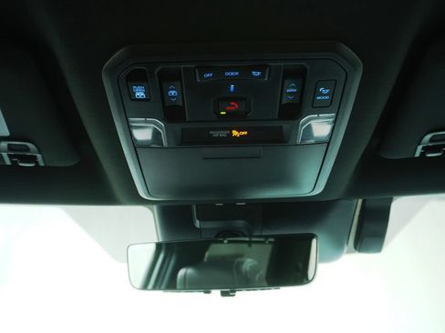 Used 2023 Toyota Tundra Platinum AWD/4WD image 24