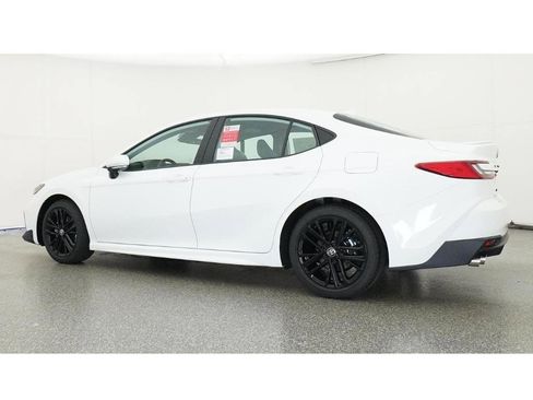 New 2026 Toyota Camry SE FWD image 20