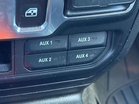 Used 2022 Jeep Wrangler Sport AWD/4WD image 20