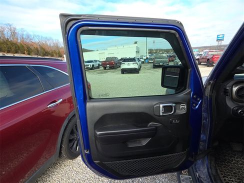 Used 2018 Jeep Wrangler Unlimited Sport S image 7