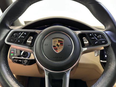 Certified 2022 Porsche Cayenne AWD/4WD image 23