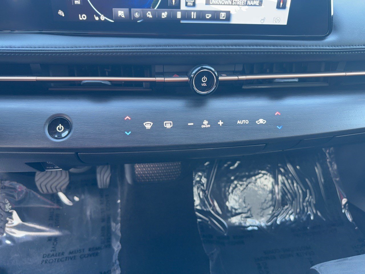 Used 2024 Nissan Ariya FWD image 22