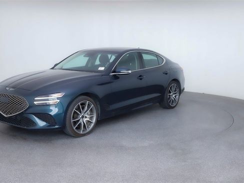 Used 2025 Genesis G70 2.5T image 36