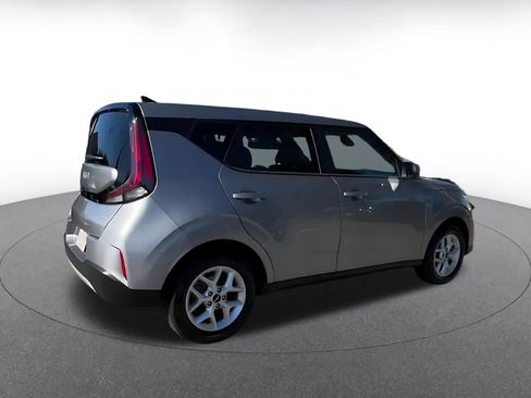 Used 2025 Kia Soul LX w/ LX Technology Package image 15