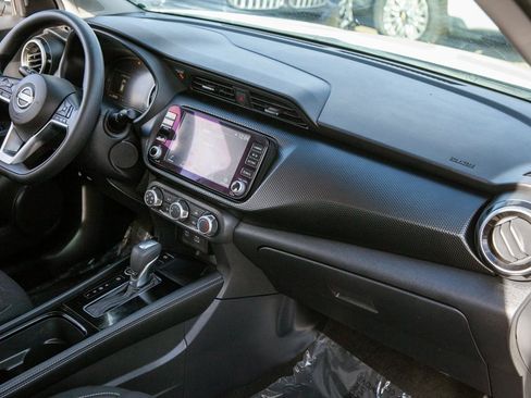 Used 2024 Nissan Kicks SV image 11