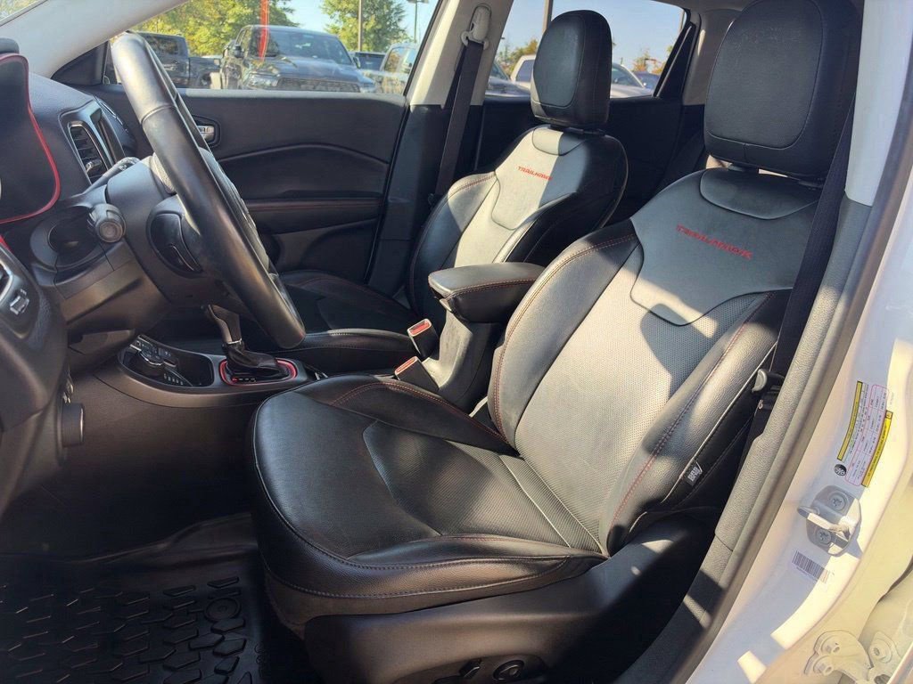 Used 2019 Jeep Compass Trailhawk w/ Leather Interior Group AWD/4WD image 21