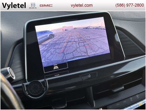 Used 2023 Cadillac CT4 V w/ Technology Package image 28