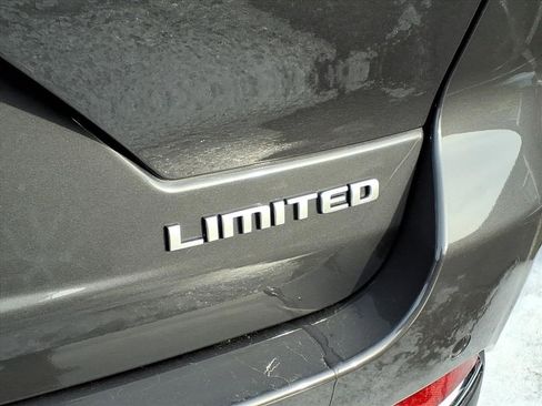 Used 2025 Jeep Grand Cherokee Limited w/ Trailer Tow Package image 31