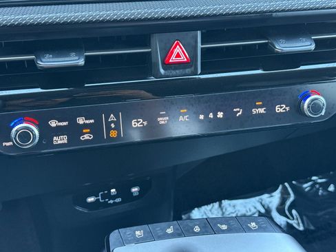New 2025 Kia EV6 Wind image 22