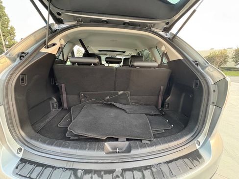 Used 2010 MAZDA CX-9 Touring w/ Moonroof & Bose Audio Pkg image 12