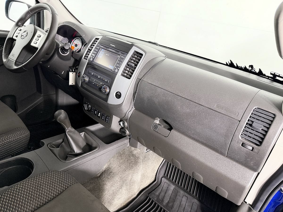 Used 2015 Nissan Xterra PRO-4X AWD/4WD image 48
