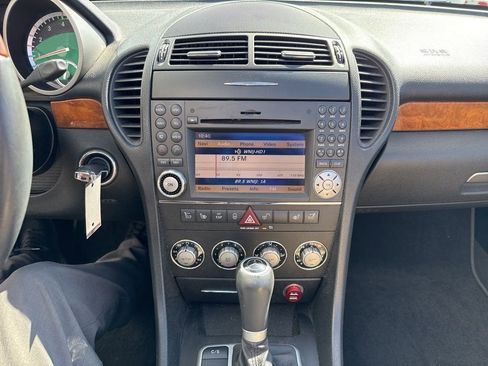 Used 2010 Mercedes-Benz SLK 350 image 14