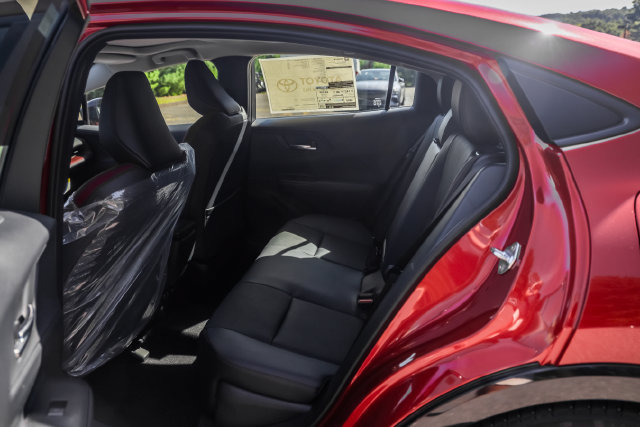 New 2026 Toyota Prius Plug-In Hybrid FWD image 10