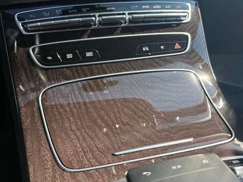 Used 2023 Mercedes-Benz E 450 4MATIC Sedan image 41