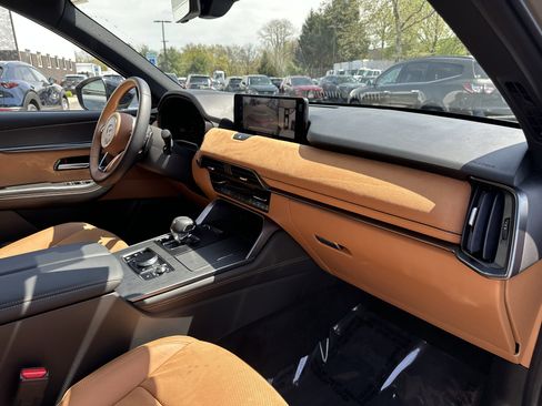 Certified 2025 MAZDA CX-70 3.3 Turbo S w/ Premium Plus image 42