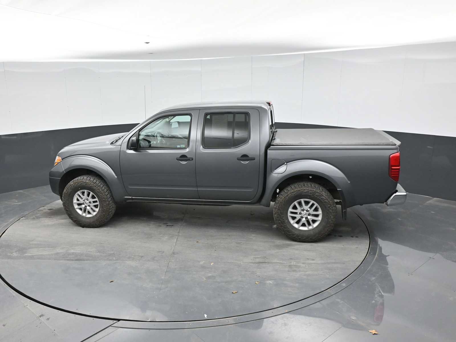 Used 2021 Nissan Frontier SV AWD/4WD image 12