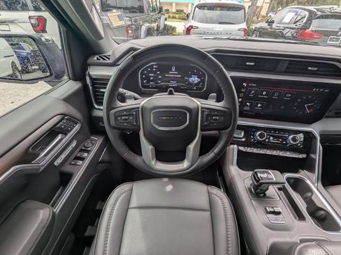 Used 2025 GMC Sierra 1500 Denali image 17