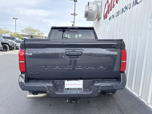 Used 2024 Toyota Tacoma SR5 image 8