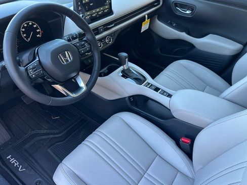 Used 2026 Honda HR-V EX-L image 8