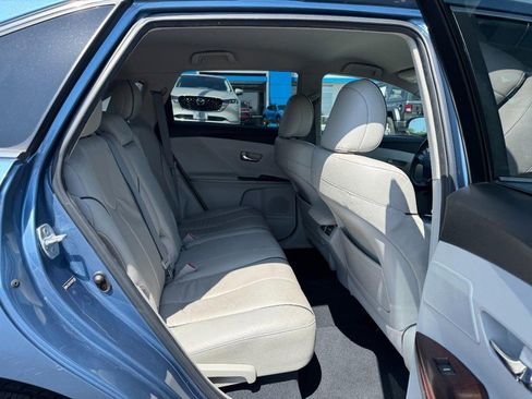 Used 2009 Toyota Venza FWD image 11