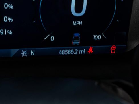 Used 2024 Ford F350 Platinum AWD/4WD image 6